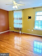 20408 River Bank St in Sterling, VA - Building Photo - Building Photo