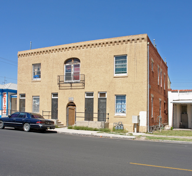 1703-1705 Wyoming Ave in El Paso, TX - Building Photo - Building Photo