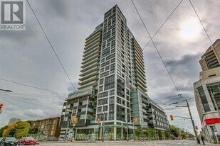 501 St Clair Ave W, Unit 1109 in Toronto, ON - Building Photo