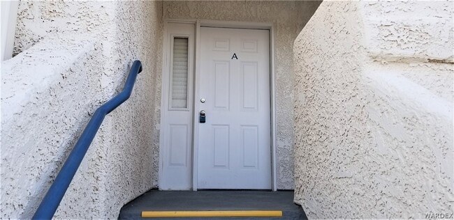 2022 Merrill Ln in Bullhead City, AZ - Building Photo - Building Photo