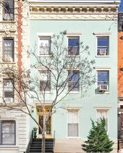 331 W 19th St in New York, NY - Building Photo - Primary Photo