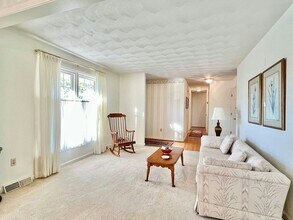 4946 Appletree Dr in Roanoke, VA - Building Photo - Building Photo