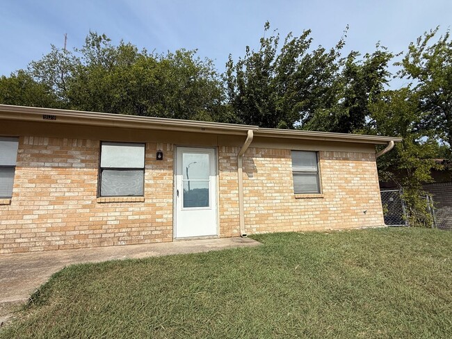 property at 909 Dryden Ave