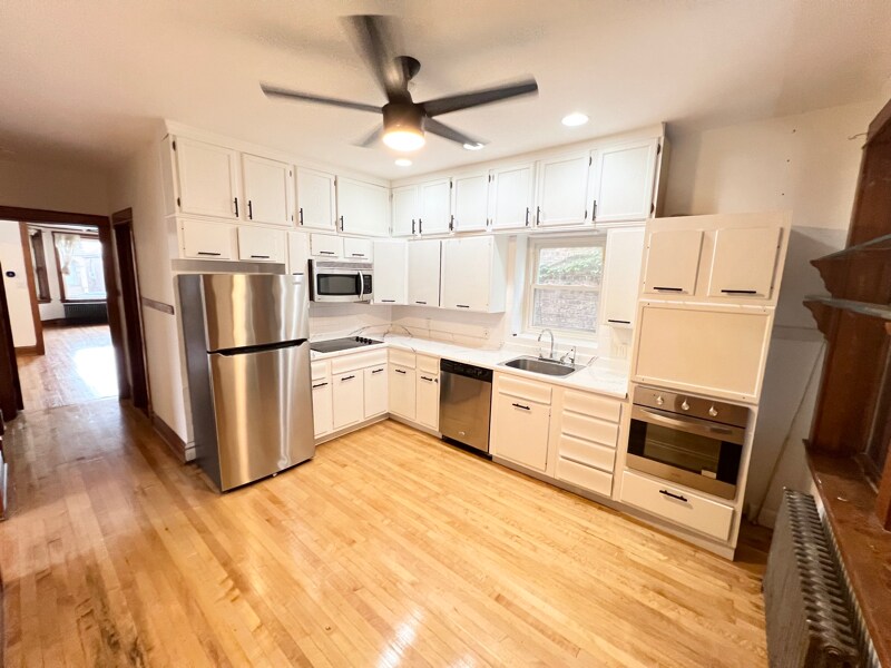 5053 W Berenice Ave in Chicago, IL - Building Photo
