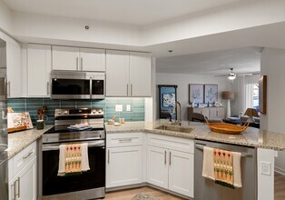 Cortland Harbour Cove in Pembroke Pines, FL - Foto de edificio - Building Photo