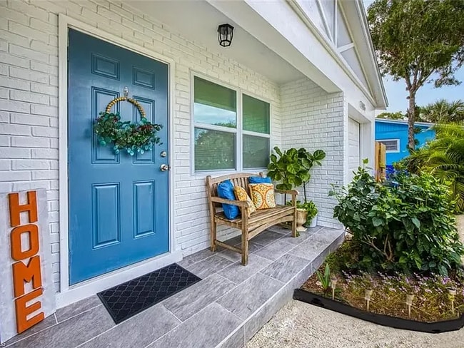 property at 1096 Rordon Ave