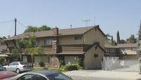 343 S Arroyo Dr in San Gabriel, CA - Foto de edificio - Building Photo