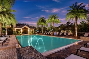 The Grand at Cypress Cove in Lutz, FL - Building Photo