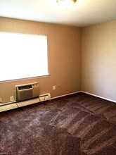 21860 Coolidge Hwy-Unit -860-107 in Oak Park, MI - Building Photo - Building Photo