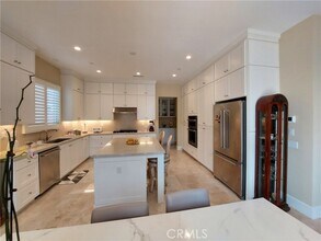 134 Donati in Irvine, CA - Building Photo - Building Photo