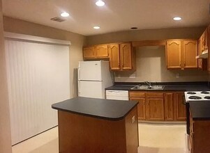 9114 Charminster Ct in Charlotte, NC - Building Photo - Building Photo