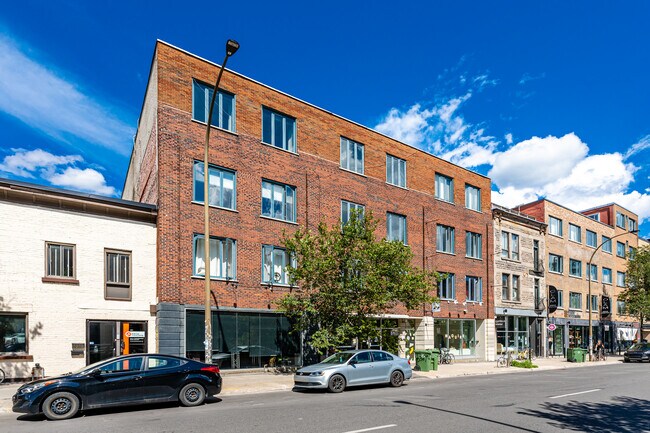 5369 Saint-Laurent Boul