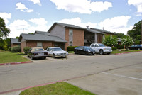 Alvarado Heights Apartments in Alvarado, TX - Building Photo - Building Photo