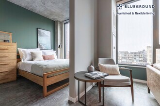 939 W Washington Blvd, Unit FL6-ID204 in Chicago, IL - Building Photo - Building Photo