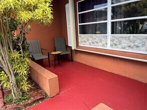 6105 NW 73rd Ave in Tamarac, FL - Building Photo - Building Photo