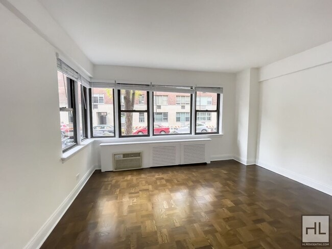 BEEKMAN PLACE in New York, NY - Building Photo - Building Photo