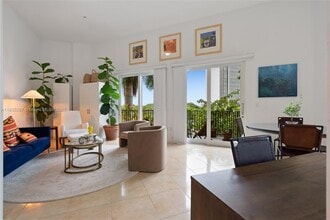 2701 SW 3rd Ave, Unit 303 in Miami, FL - Building Photo - Building Photo