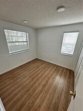 10445 NW 8th St in Pembroke Pines, FL - Building Photo - Building Photo