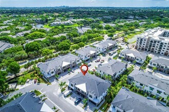 8342 NW 7th Pl in Plantation, FL - Building Photo - Building Photo