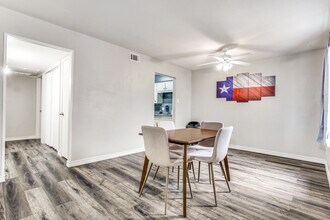 6759 Trail Lake Dr in Fort Worth, TX - Building Photo - Building Photo