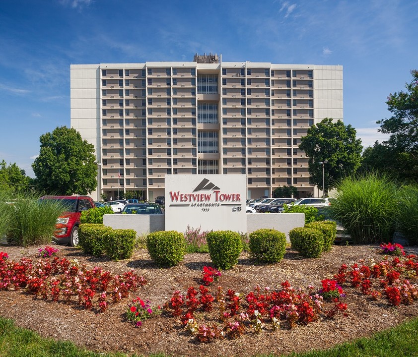 Westview Tower in Knoxville, TN - Foto de edificio