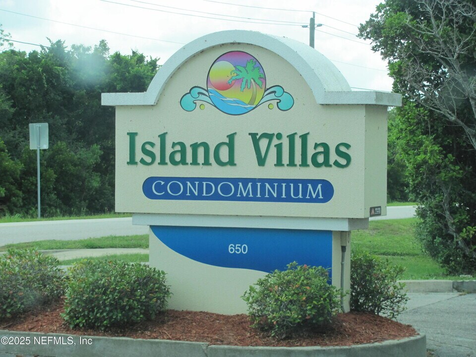 650 W Pope Rd in St. Augustine, FL - Building Photo