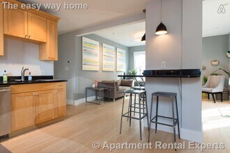184 Green St, Unit 1 in Cambridge, MA - Building Photo - Building Photo