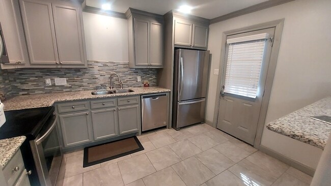 3338 Blodgett St, Unit 3338 in Houston, TX - Foto de edificio - Building Photo