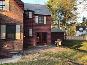 10 Darroch Rd in Delmar, NY - Building Photo - Building Photo