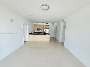 1111 SW 1st Ave, Unit 232 in Miami, FL - Building Photo - Building Photo