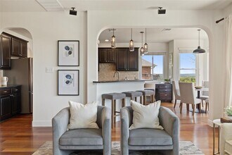 10709 Pointe View Dr in Austin, TX - Building Photo - Building Photo