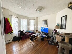 20 Howell St, Unit 3 in Boston, MA - Building Photo