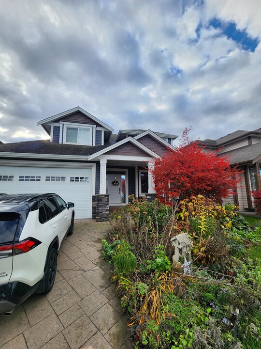 45848 Verbena Dr in Chilliwack, BC - Building Photo