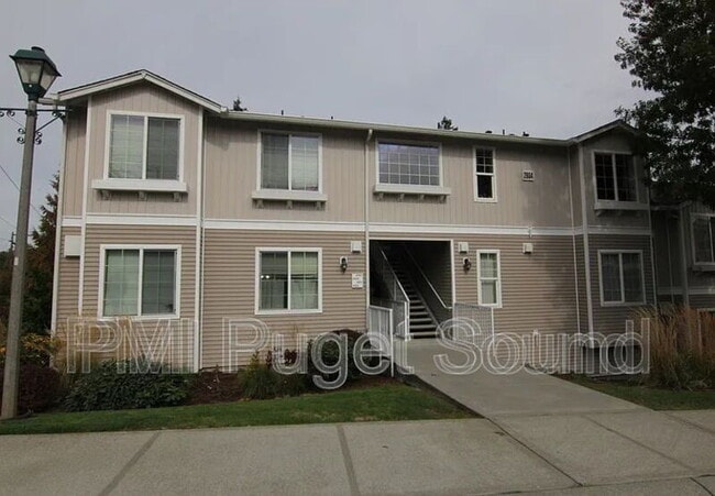 2804 SE 8th Pl in Renton, WA - Building Photo - Building Photo