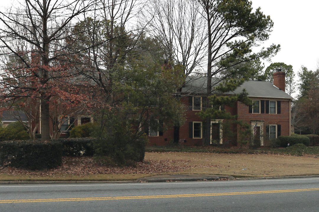 1112-1118 Old Roswell Rd in Roswell, GA - Building Photo