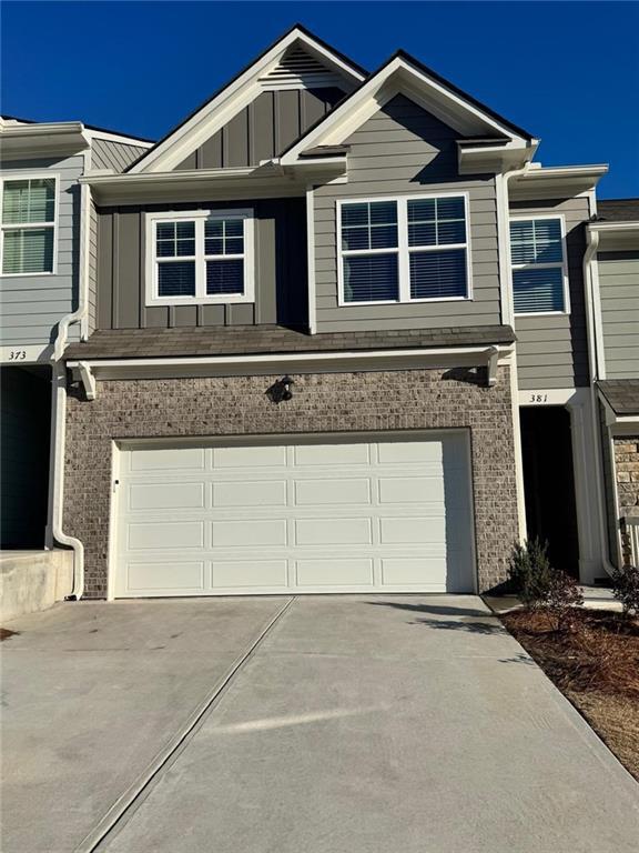 property at 381 Stoneybrook Dr