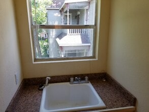 619 Washburn St, Unit Garage Apt. in Taylor, TX - Foto de edificio - Building Photo