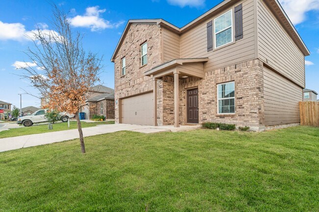 15114 Jetfire Pt in Von Ormy, TX - Building Photo - Building Photo