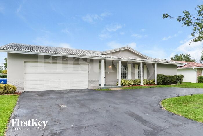 1708 NW 84th Dr in Coral Springs, FL - Building Photo