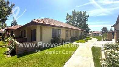 19240 Cottonwood Dr in Apple Valley, CA - Building Photo - Building Photo