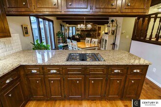 845 Hidden Hills Dr in Bellevue, NE - Foto de edificio - Building Photo