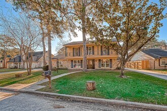 4815 Wind Chimes Dr in Houston, TX - Building Photo - Building Photo