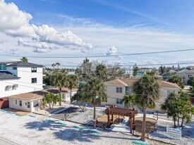 115 145th Ave in Madeira Beach, FL - Building Photo