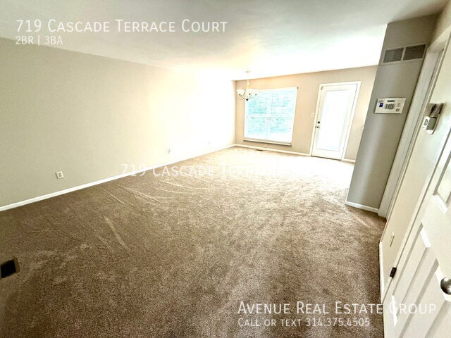 719 Cascade Terrace Ct in Ballwin, MO - Building Photo - Building Photo
