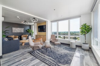 Ember in Lynnwood, WA - Foto de edificio - Building Photo