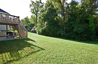 6800 Brook Terrace Dr in Louisville, KY - Building Photo - Building Photo