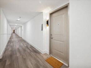 1776 Polk St in Hollywood, FL - Foto de edificio - Building Photo