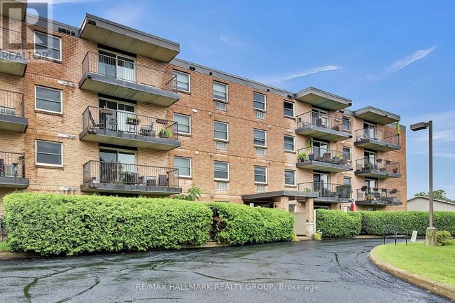 property at 206 Woodward St