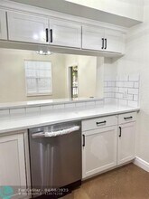 6680 W Sample Rd in Coral Springs, FL - Building Photo - Building Photo