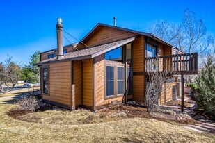 3320 Longwood Ave in Boulder, CO - Building Photo